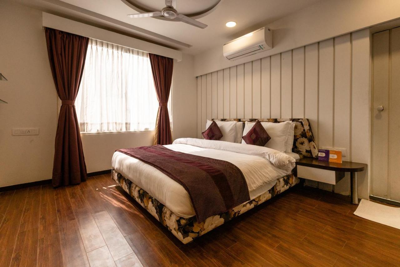 Hotel 3 BY OYO Nami Residency Ahmedabad Exterior foto